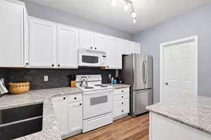 916 Trenton Ln N, Plymouth, MN 55441 - Photo 8