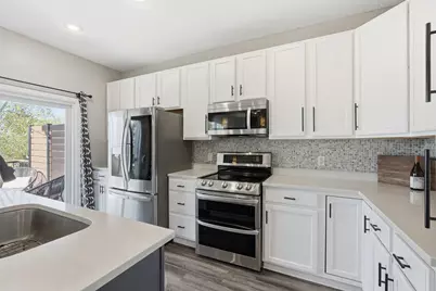 20057 Heathrow Way #2201, Farmington, MN 55024 - Photo 6