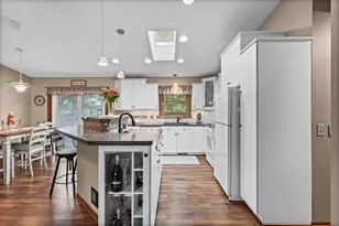 1142 Parkview Ln, Eagan, MN 55123 - Photo 22