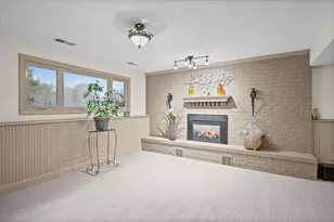 1142 Parkview Ln, Eagan, MN 55123 - Photo 20