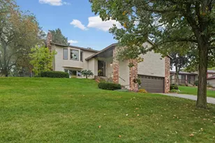 1142 Parkview Ln, Eagan, MN 55123 - Photo 1