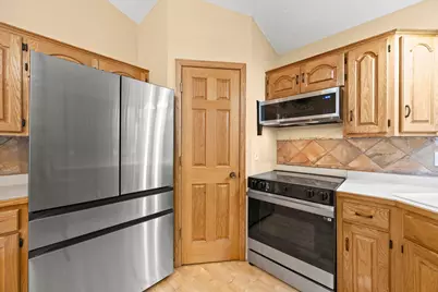 38308 Golden Oaks Trail, North Branch, MN 55056 - Photo 18