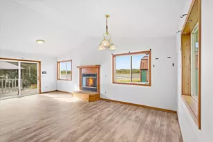 410 Camelia Dr, Clayton, WI 54004 - Photo 8