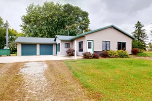 54732 110th St, Wells, MN 56097 - Photo 1