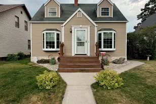 820 Horace Ave N, Thief River Falls, MN 56701 - Photo 1