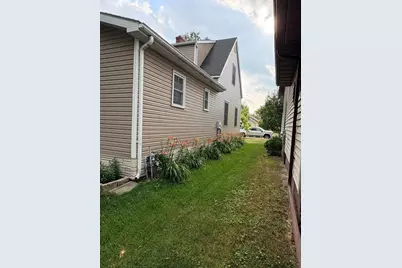 820 Horace Avenue N, Thief River Falls, MN 56701 - Photo 2