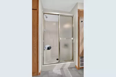 1100 Montana Avenue W, Saint Paul, MN 55108 - Photo 22