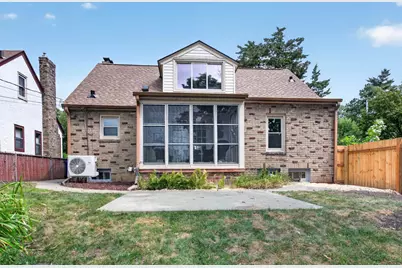 1100 Montana Avenue W, Saint Paul, MN 55108 - Photo 32