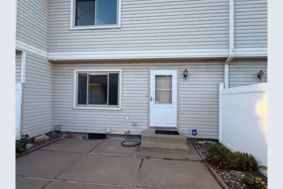 7608 Hampshire Avenue N, Brooklyn Park, MN 55428 - Photo 2