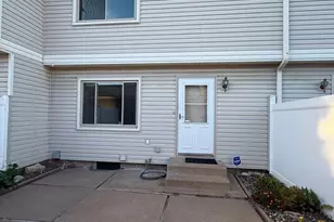7608 Hampshire Ave N, Brooklyn Park, MN 55428 - Photo 2