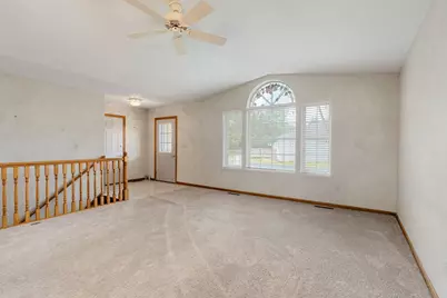 34 Carriage Lane, Owatonna, MN 55060 - Photo 2