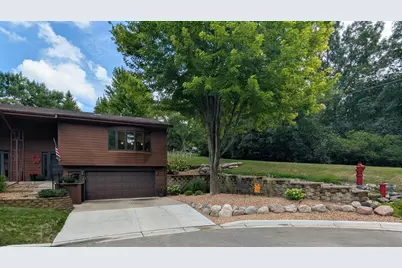 1202 Oak Drive, Montevideo, MN 56265 - Photo 2