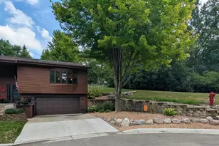 1202 Oak Dr, Montevideo, MN 56265 - Photo 2