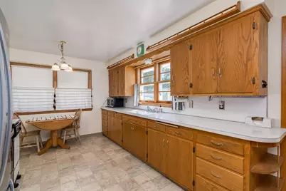 443 Harrison Avenue, North Mankato, MN 56003 - Photo 8