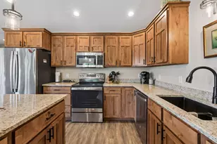 184 Steelhead Dr, River Falls, WI 54022 - Photo 6