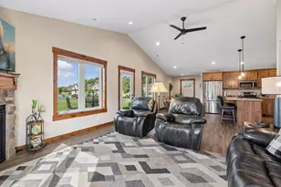 184 Steelhead Dr, River Falls, WI 54022 - Photo 16