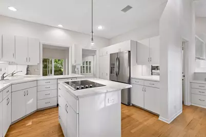 145 Edgewood Court, Wayzata, MN 55391 - Photo 4