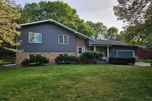 1928 Linda Ln, Saint Cloud, MN 56301 - Photo 1