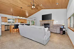 112 Bay Road, Coleraine, MN 55722 - Photo 16