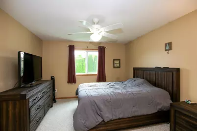 715 Louisiana Street NW, Hutchinson, MN 55350 - Photo 8