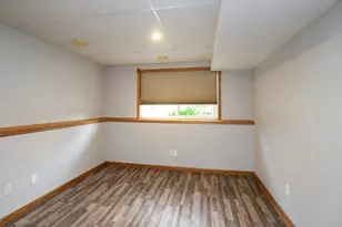 715 Louisiana St NW, Hutchinson, MN 55350 - Photo 6