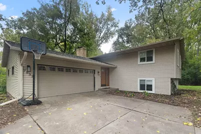 7532 Xerxes Avenue N, Brooklyn Park, MN 55444 - Photo 2