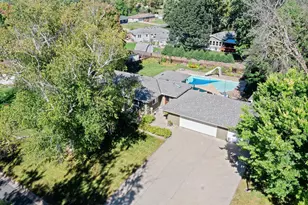 2508 W 140th St, Burnsville, MN 55337 - Photo 2