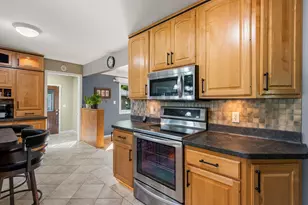 2508 W 140th St, Burnsville, MN 55337 - Photo 16