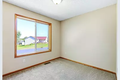 332 Orchard Parkway W, Shakopee, MN 55379 - Photo 10