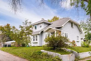421 10th St, Cloquet, MN 55720 - Photo 1