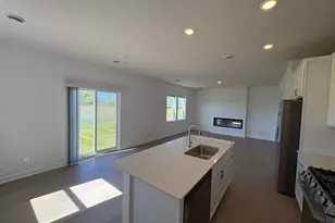 21745 Rose Dr, Farmington, MN 55024 - Photo 2