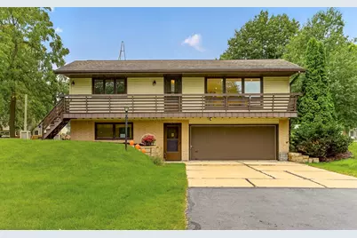 2126 10th Avenue NE, Rochester, MN 55906 - Photo 2