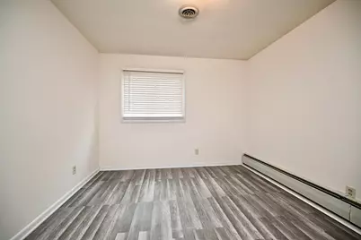 1215 W Mark Street, Winona, MN 55987 - Photo 14