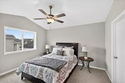 1052 E Meadowsweet Drive, River Falls, WI 54022 - Photo 16