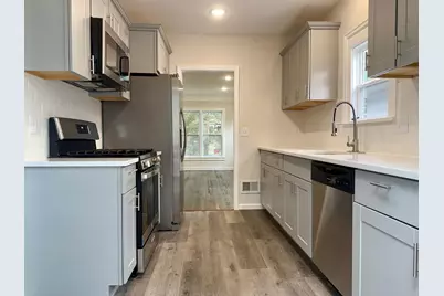 1496 Hamline Avenue N, Saint Paul, MN 55108 - Photo 6