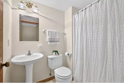13915 Duluth Drive, Apple Valley, MN 55124 - Photo 32