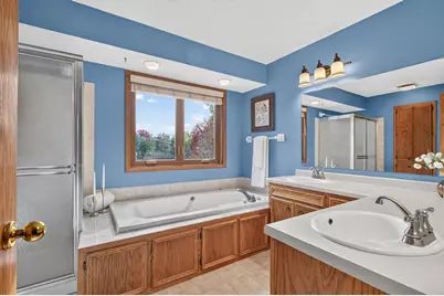 13915 Duluth Drive, Apple Valley, MN 55124 - Photo 22