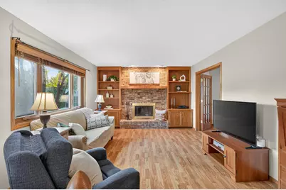 13915 Duluth Drive, Apple Valley, MN 55124 - Photo 2