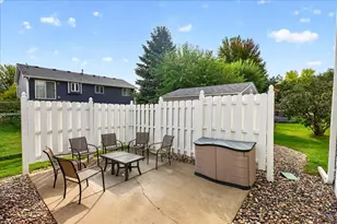 1585 Monarch St, Shakopee, MN 55379 - Photo 10