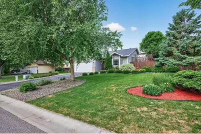 9442 Hale Avenue S, Cottage Grove, MN 55016 - Photo 2