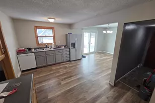1005 Golf Course Rd, Monticello, MN 55362 - Photo 2