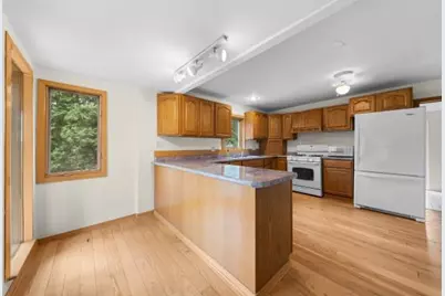 421 Lewis Street, River Falls, WI 54022 - Photo 4