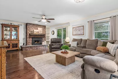 653 Deerwood Drive, Hudson, WI 54016 - Photo 4