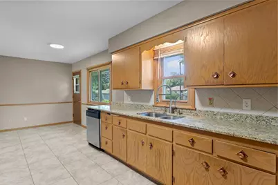 7001 Grimes Avenue N, Brooklyn Center, MN 55429 - Photo 16
