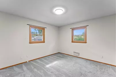 7001 Grimes Avenue N, Brooklyn Center, MN 55429 - Photo 24
