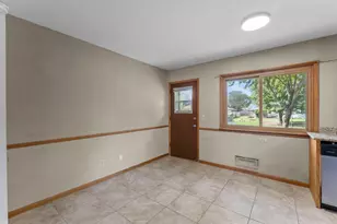7001 Grimes Ave N, Brooklyn Center, MN 55429 - Photo 12