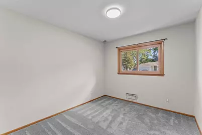 7001 Grimes Avenue N, Brooklyn Center, MN 55429 - Photo 18