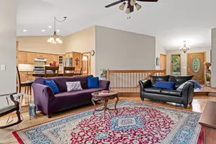 408 Johnson Dr, Hudson, WI 54016 - Photo 4