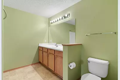 11212 Kinsley Street, Eden Prairie, MN 55344 - Photo 26