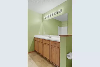 11212 Kinsley Street, Eden Prairie, MN 55344 - Photo 28